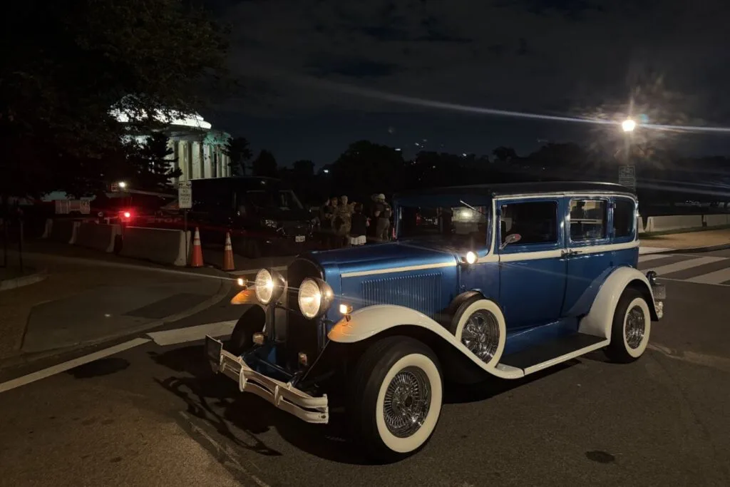 Private Washington DC Tour in an Authentic 1931 Buick